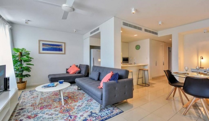 Darwin Waterfront Luxury Apartment