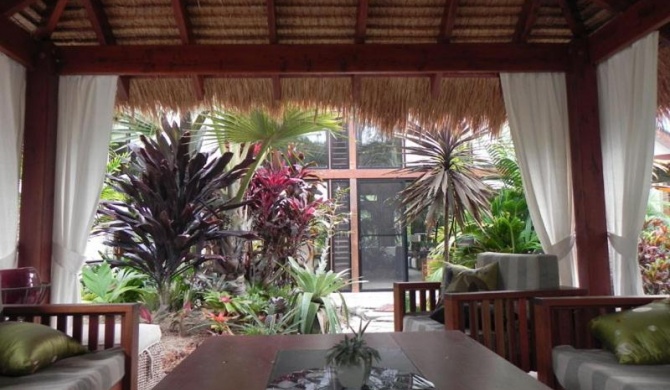 Forest Lodge: Bali-Style Retreat