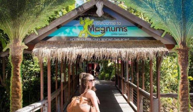 Airlie Beach Magnums - Adults Only