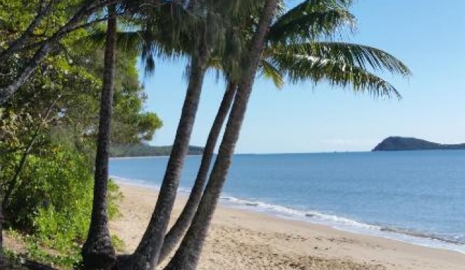 Cairns Northern Beaches Holiday Retreat