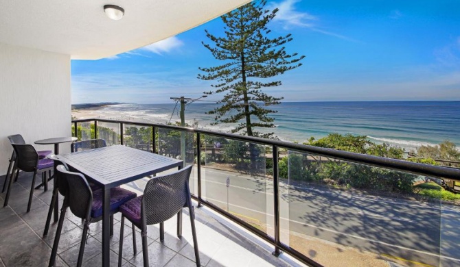 Unit 5, Phoenix Apartments, 1736 David Low Way Coolum Beach, LINEN INCLUDED, 500 Bond