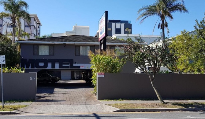 Gold Coast Airport Motel - Only 300 Meters To Airport Terminal