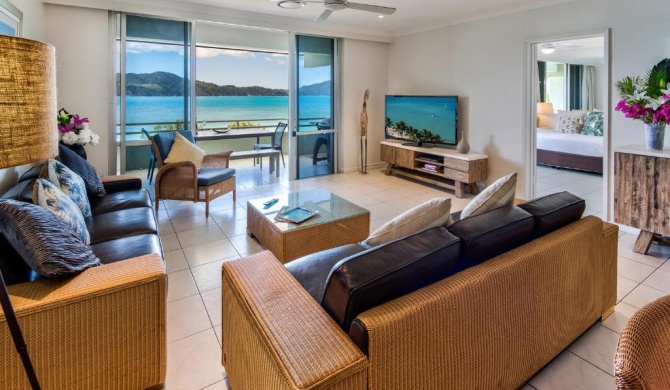 Lagoon Beachfront Lodge 202 on Hamilton Island by HamoRent