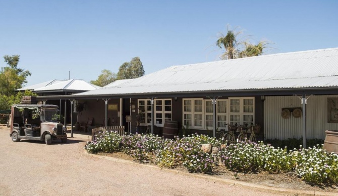 Saltbush Retreat