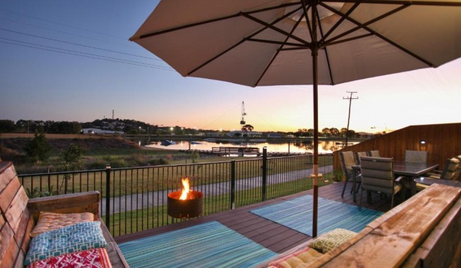 Lakeside Deck House