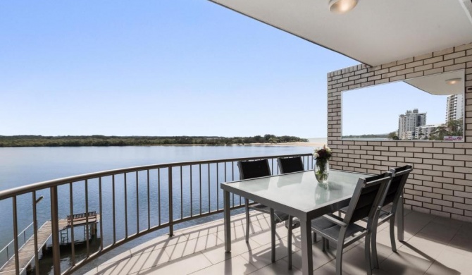 Wharf Lodge River View Apartment