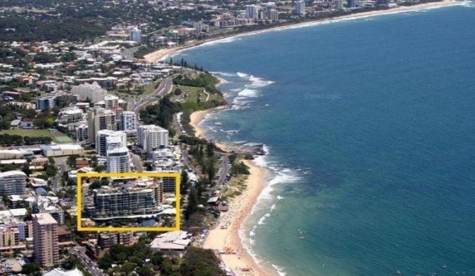 Beachfront Mooloolaba Apartment