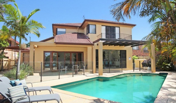 Tarcoola 41 - Five Bedroom Canal Home with Pool