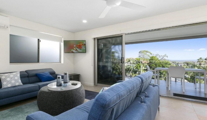 Breathtaking views across Noosa - Unit 1 Taralla 18 Edgar Bennett Avenue