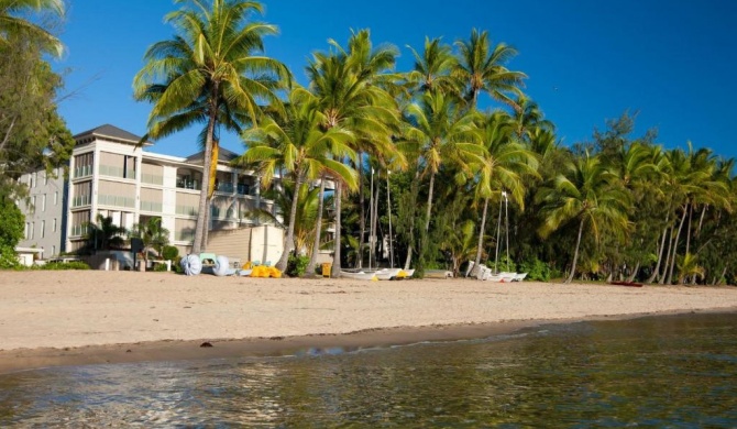 Island Views Beachfront Apartments