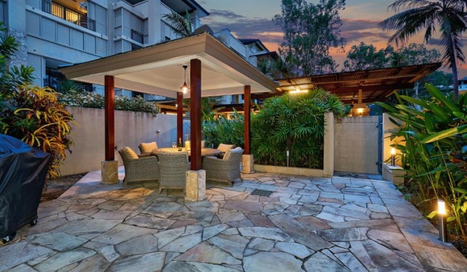 Palm Cove Courtyard Villa 120