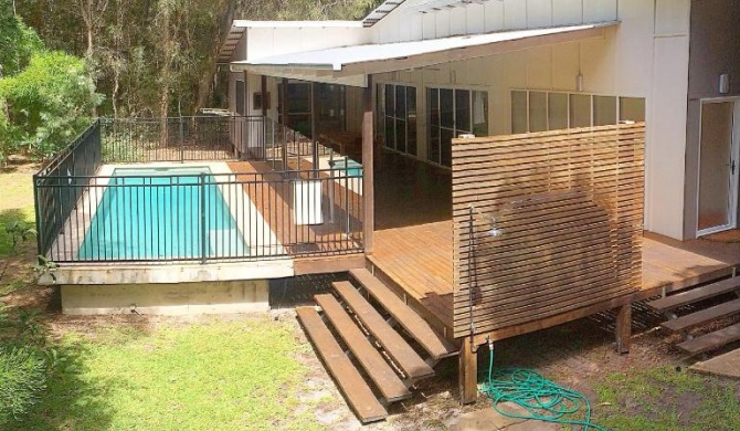 19 Satinwood - Natures retreat with a bit of sandy feet
