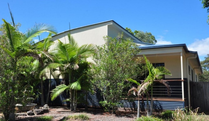 44 Cypress Avenue - Holiday home in a quiet location, close to patrolled beach and CBD