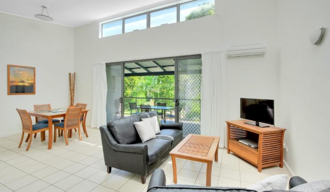 Baden 46 - Rainbow Shores, Walk To Beach, Top Floor, Air conditioned Unit, Pools