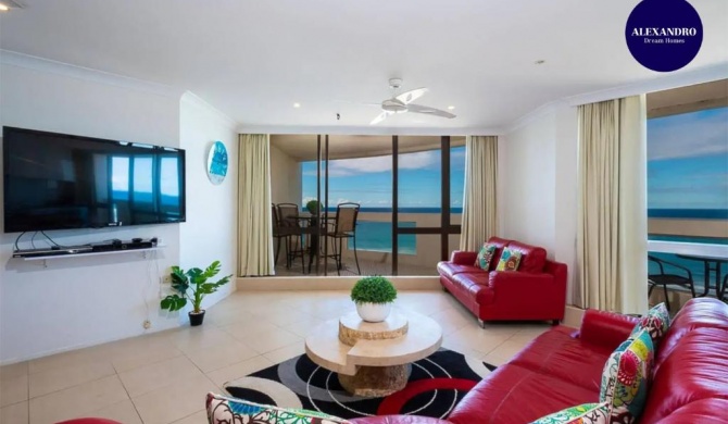 3 Bedroom Apartment - Panoramic Ocean Views