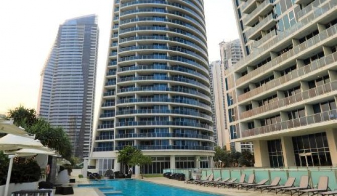 H Luxury Apartment at Surfers Paradise High floor