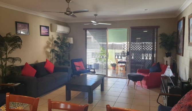 A City Retreat, 2BR Apartment - Reid Park -Townsville