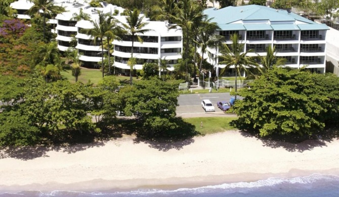 Roydon Beachfront Apartments